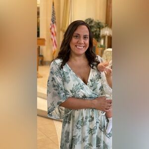 Lulu’s green and white floral dress